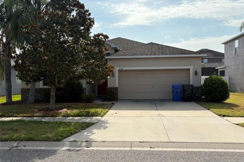 House in Wimauma, Florida 4 bedrooms, 186.36 sq.m. № 1721204 - photo 1