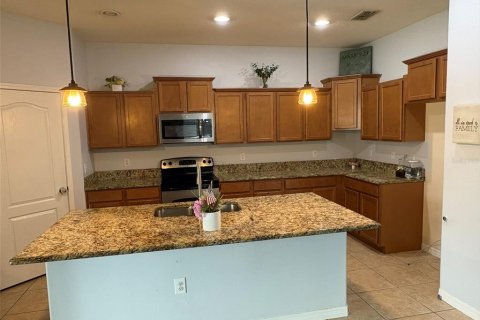 House in Wimauma, Florida 4 bedrooms, 186.36 sq.m. № 1721204 - photo 12