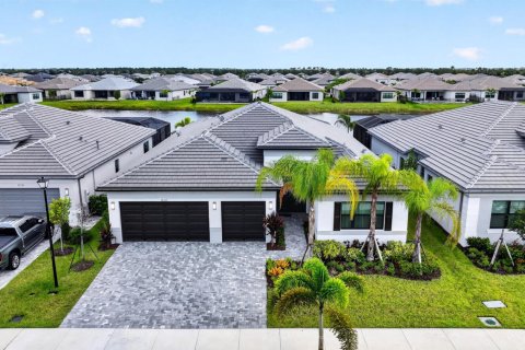 Casa en venta en Port St. Lucie, Florida, 4 dormitorios, 254.18 m2 № 2191883 - foto 6