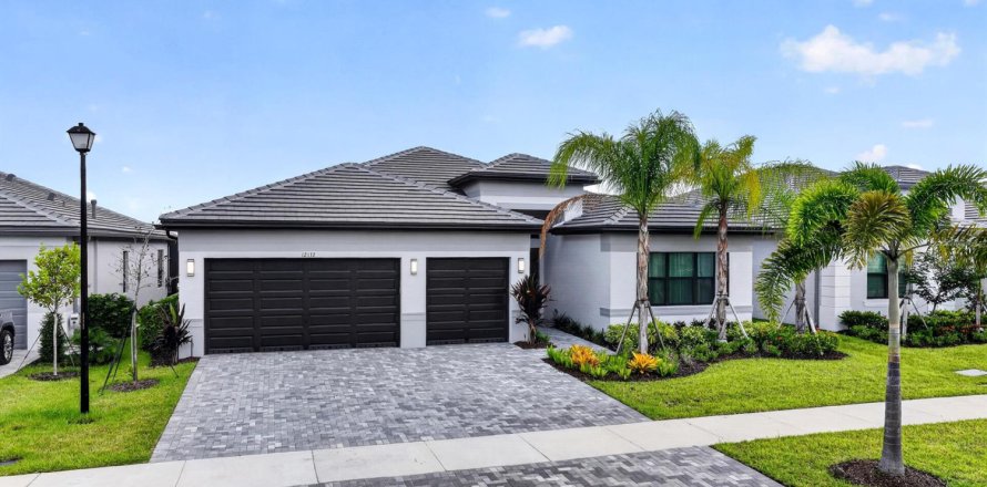 Casa en Port St. Lucie, Florida 4 dormitorios, 254.18 m2 № 2191883