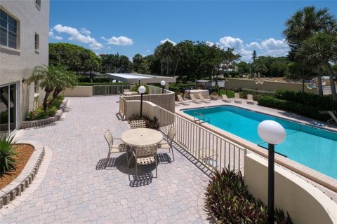 Condominio en alquiler en Longboat Key, Florida, 3 dormitorios, 124.12 m2 № 217362 - foto 3