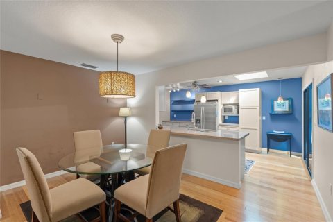 Villa ou maison à vendre à Sarasota, Floride: 3 chambres, 155.98 m2 № 1533543 - photo 3