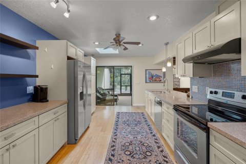 Villa ou maison à vendre à Sarasota, Floride: 3 chambres, 155.98 m2 № 1533543 - photo 9