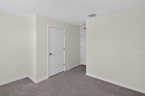Townhouse in Kissimmee, Florida 3 bedrooms, 168.52 sq.m. № 2318695 - photo 14