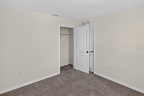Townhouse in Kissimmee, Florida 3 bedrooms, 168.52 sq.m. № 2318695 - photo 16