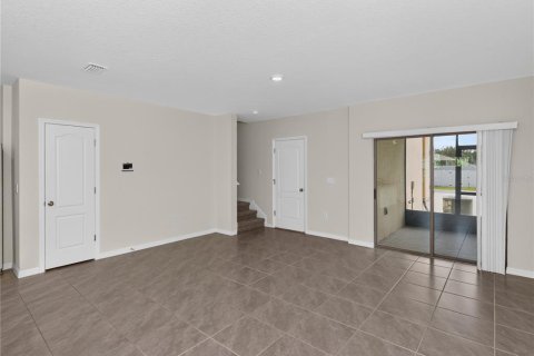 Townhouse in Kissimmee, Florida 3 bedrooms, 168.52 sq.m. № 2318695 - photo 10