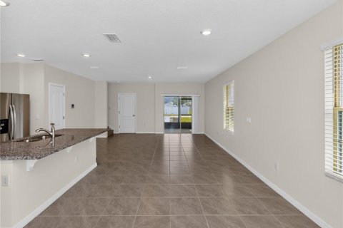 Townhouse in Kissimmee, Florida 3 bedrooms, 168.52 sq.m. № 2318695 - photo 8