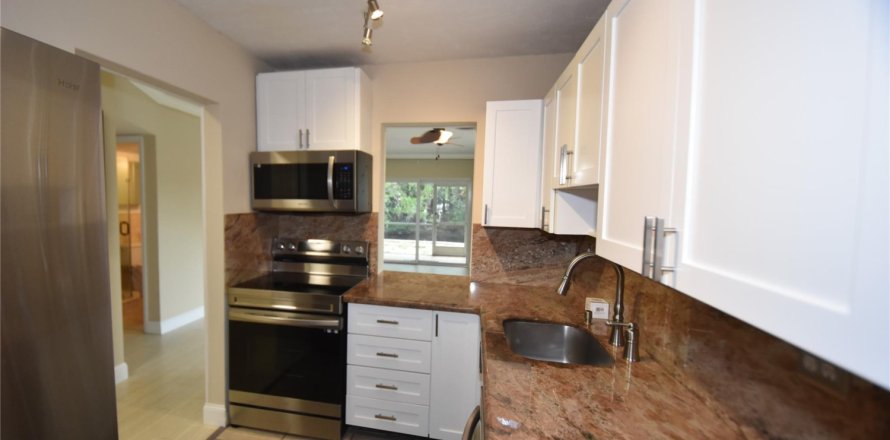 Condominio en Fort Lauderdale, Florida, 2 dormitorios № 1097619