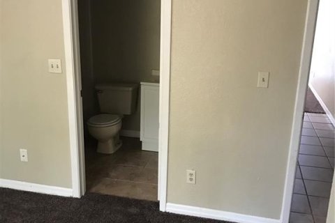 Condominio en alquiler en Tampa, Florida, 1 dormitorio, 46.82 m2 № 2105938 - foto 8