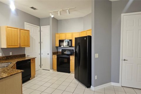Copropriété à louer à Davenport, Floride: 2 chambres, 117.15 m2 № 2388186 - photo 3