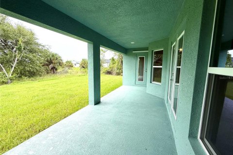 Casa en venta en Port Charlotte, Florida, 4 dormitorios, 210.42 m2 № 1772947 - foto 25