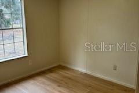Appartement à louer à Melrose, Floride: 3 chambres, 115.94 m2 № 2103448 - photo 2