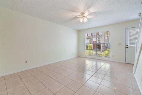 Adosado en alquiler en Tampa, Florida, 2 dormitorios, 83.24 m2 № 1888615 - foto 4