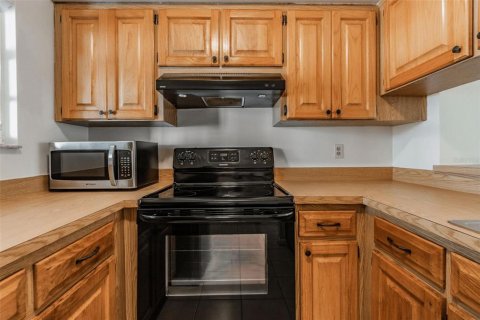 Adosado en alquiler en Tampa, Florida, 2 dormitorios, 83.24 m2 № 1888615 - foto 8