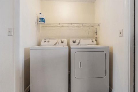 Adosado en alquiler en Tampa, Florida, 2 dormitorios, 83.24 m2 № 1888615 - foto 10