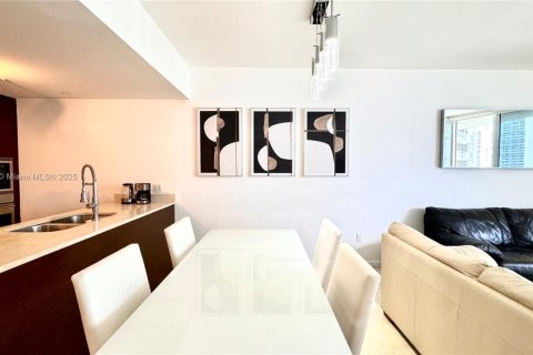 Condo in Miami, Florida, 1 bedroom  № 2035435 - photo 26