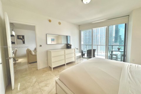 Condo in Miami, Florida, 1 bedroom  № 2035435 - photo 15