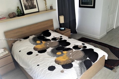 Condominio en venta en Miami Beach, Florida, 1 dormitorio, 67.17 m2 № 1983341 - foto 8