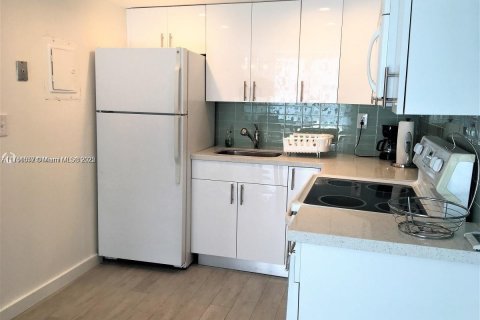 Condominio en venta en Miami Beach, Florida, 1 dormitorio, 67.17 m2 № 1983341 - foto 5