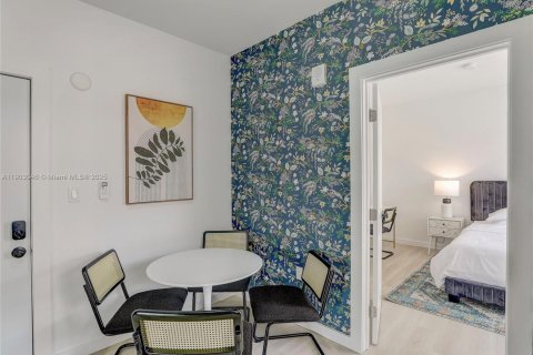 Снять в аренду квартиру в Майами, Флорида 2 спальни, 69.68м2, № 1955519 - фото 3
