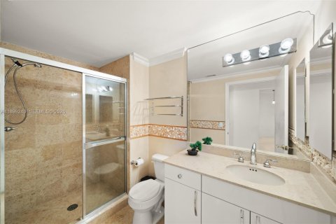 Copropriété à vendre à Miami Beach, Floride: 2 chambres, 144 m2 № 2154787 - photo 23