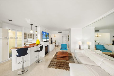 Copropriété à vendre à Miami Beach, Floride: 2 chambres, 144 m2 № 2154787 - photo 13