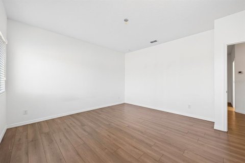 Townhouse in Windermere, Florida 4 bedrooms, 177.44 sq.m. № 2221132 - photo 20