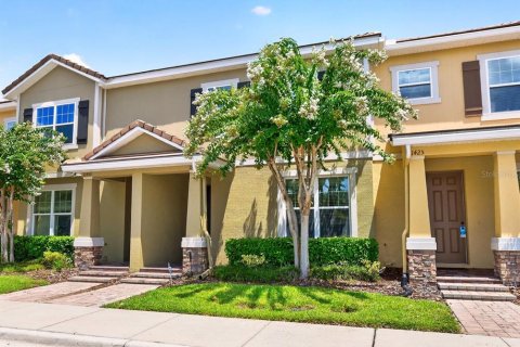 Townhouse in Windermere, Florida 4 bedrooms, 177.44 sq.m. № 2221132
