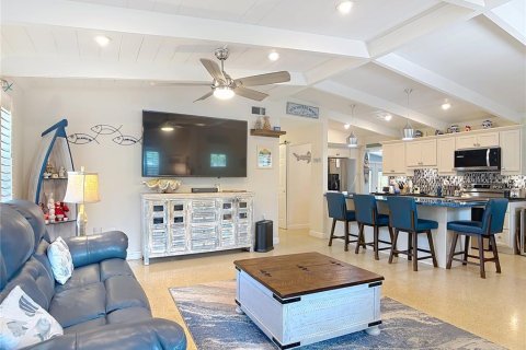 Casa en venta en New Smyrna Beach, Florida, 3 dormitorios, 170.75 m2 № 1816828 - foto 9
