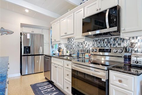 Casa en venta en New Smyrna Beach, Florida, 3 dormitorios, 170.75 m2 № 1816828 - foto 8