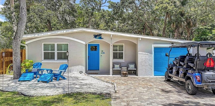 Casa en New Smyrna Beach, Florida 3 dormitorios, 170.75 m2 № 1816828