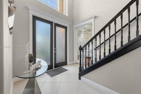 Купить виллу или дом в Нейплс, Флорида 5 спален, № 2007241 - фото 2