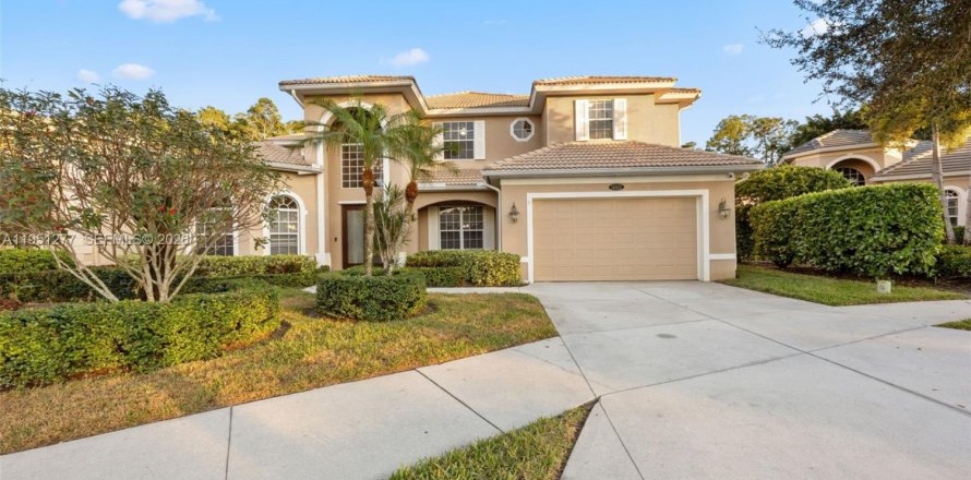 Дом в Нейплс, Флорида 5 спален № 2007241