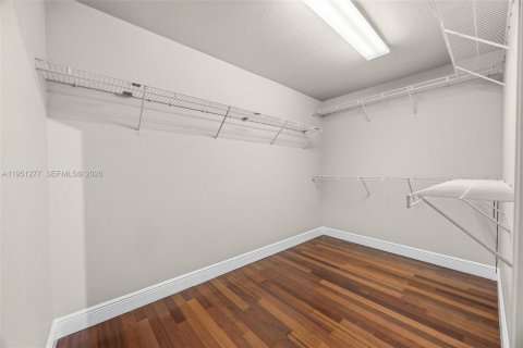 Купить виллу или дом в Нейплс, Флорида 5 спален, № 2007241 - фото 11