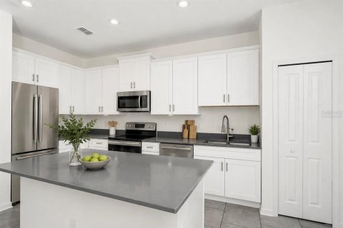 Touwnhouse à vendre à Kissimmee, Floride: 3 chambres, 166.95 m2 № 2345686 - photo 11