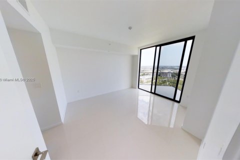 Купить кондоминиум в Дорал, Флорида 2 спальни, 89.28м2, № 1985000 - фото 12