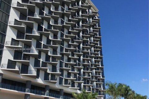 Купить кондоминиум в Дорал, Флорида 2 спальни, 89.28м2, № 1985000 - фото 1