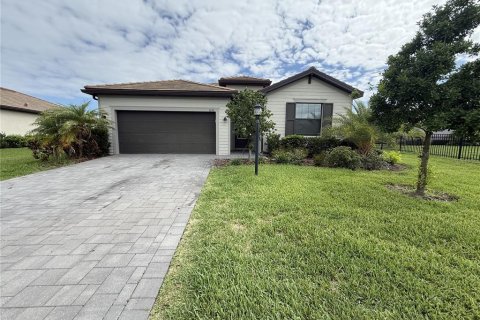 Villa ou maison à LORRAINE LAKES à Bradenton, Floride 4 chambres, 187.29 m2 № 2107947