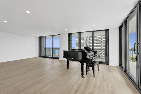 Купить кондоминиум в Норт-Палм-Бич, Флорида 6 комнат, 175.03м2, № 2083653 - фото 15