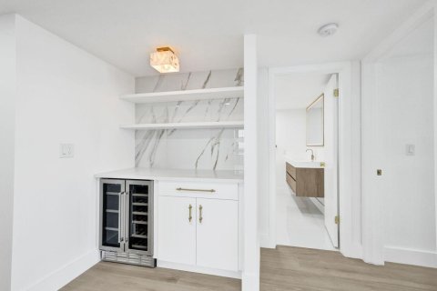 Купить кондоминиум в Норт-Палм-Бич, Флорида 6 комнат, 175.03м2, № 2083653 - фото 24