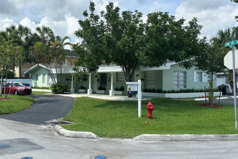 Immobilier commercial à Fort Lauderdale, Floride 224.64 m2 № 2355543