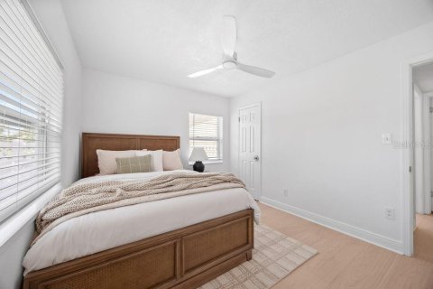House in Orlando, Florida 3 bedrooms, 89.74 sq.m. № 1869245 - photo 23