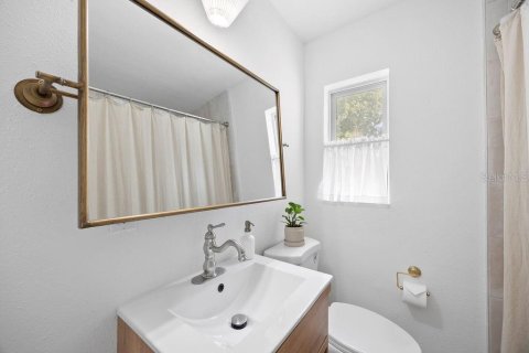 House in Orlando, Florida 3 bedrooms, 89.74 sq.m. № 1869245 - photo 28