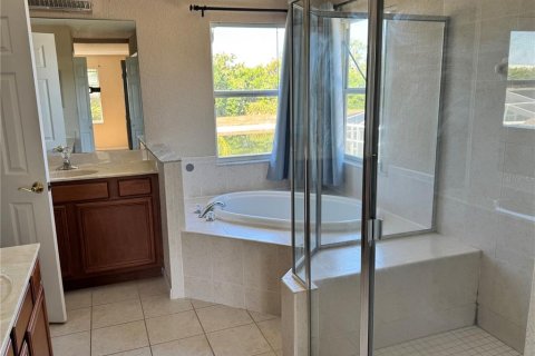 House in Riverview, Florida 4 bedrooms, 218.51 sq.m. № 2092231 - photo 12