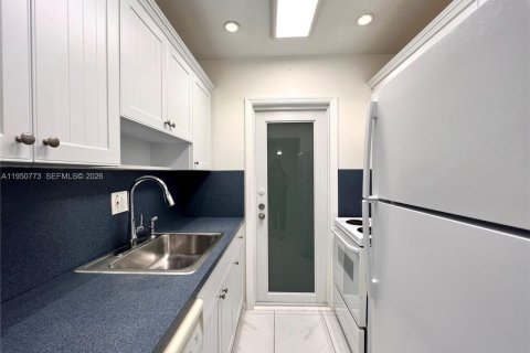 Copropriété à louer à Key Biscayne, Floride: 1 chambre, 56.48 m2 № 2010898 - photo 5