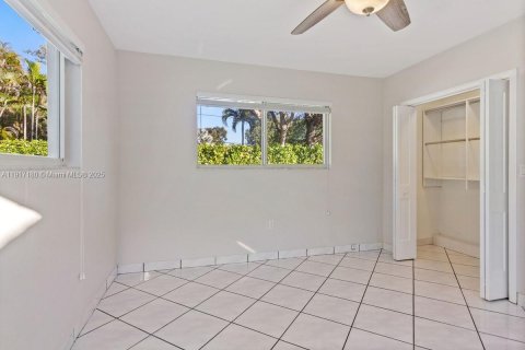 Снять в аренду виллу или дом в Пайнкрест, Флорида 4 спальни, 213.58м2, № 1972908 - фото 11