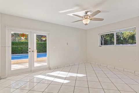 Снять в аренду виллу или дом в Пайнкрест, Флорида 4 спальни, 213.58м2, № 1972908 - фото 12