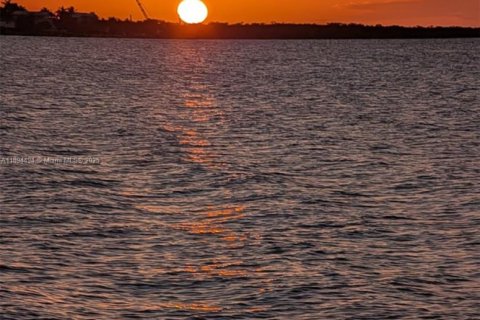 Apartamento en alquiler en Key Largo, Florida, 2 dormitorios, 80.27 m2 № 1947120 - foto 27