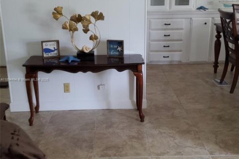 Apartamento en alquiler en Key Largo, Florida, 2 dormitorios, 80.27 m2 № 1947120 - foto 11