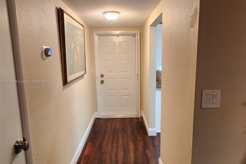 Купить кондоминиум в Плантация, Флорида 2 спальни, 115.38м2, № 1972903 - фото 6